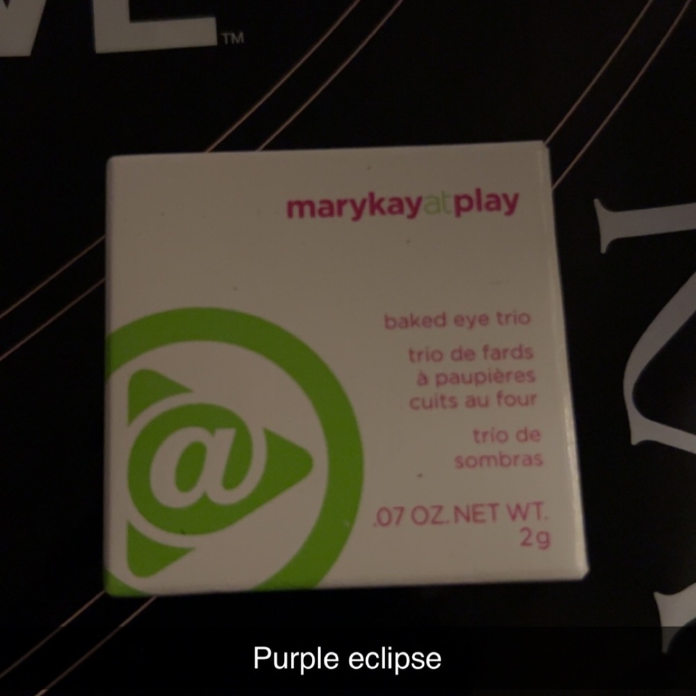 Marykay at play eyeshadow